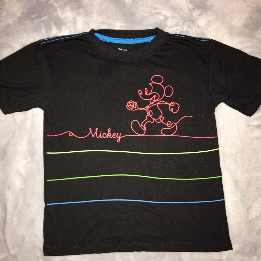 🔴 Disney Tee